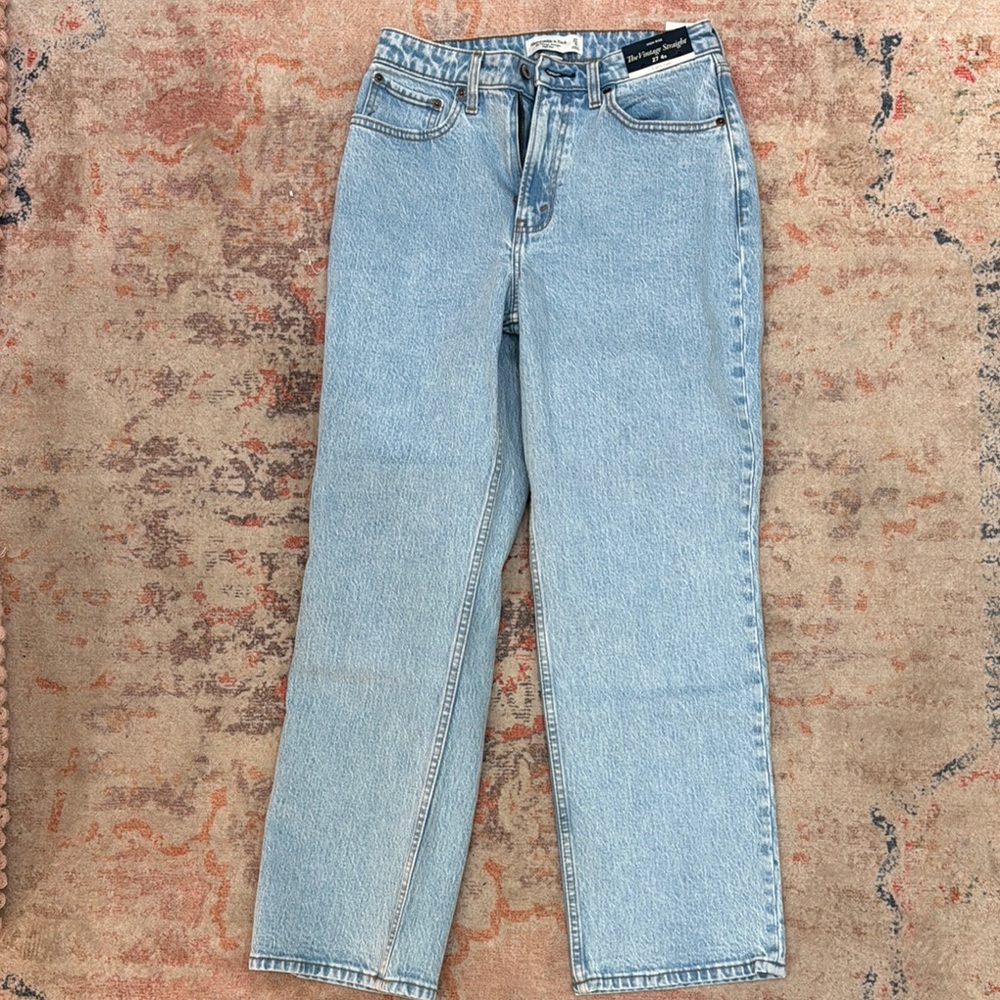 NWT Abercrombie & Fitch Jeans